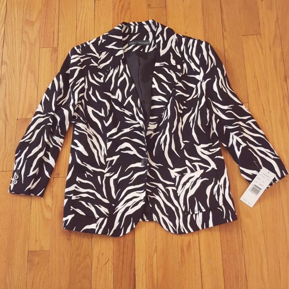 Patterned Black and White Blazer